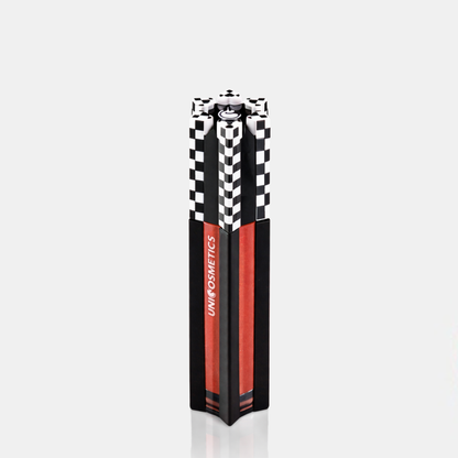 The Grand Pout  x Kelly Piquet