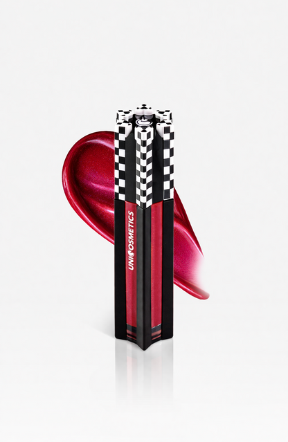 The Grand Pout  x Kelly Piquet