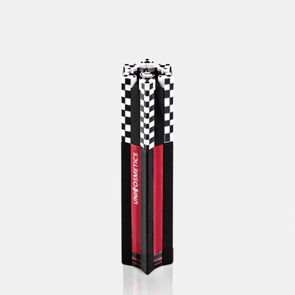 The Grand Pout  x Kelly Piquet