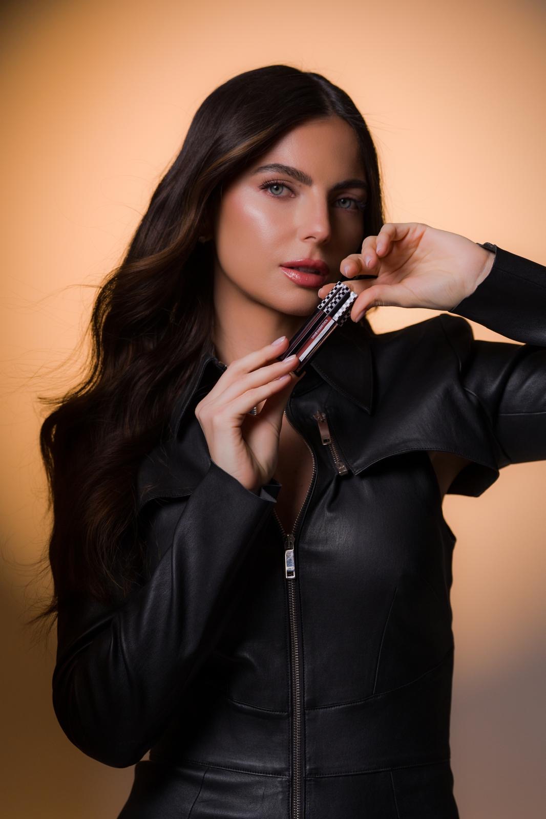 Kelly Piquet Editorial